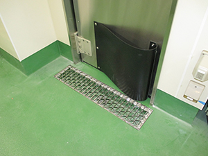 カワグレ ユニバーサルデザイングレーチングの施工事例